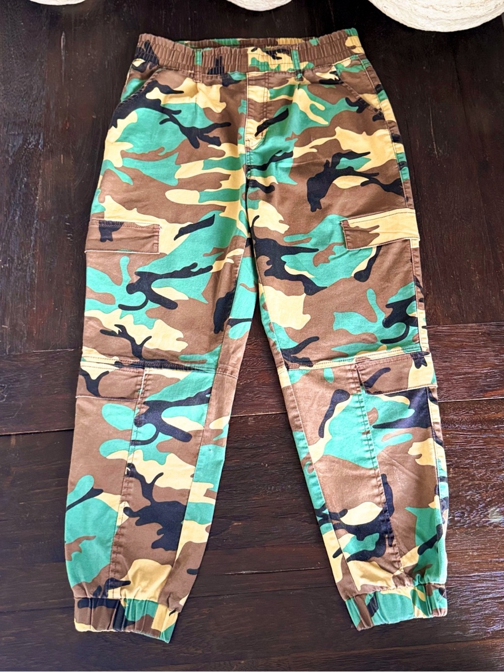 BEAUTIFUL WOMEN’S MULTI COLOR CAMO CARGO PANTS 💚🩵🤎